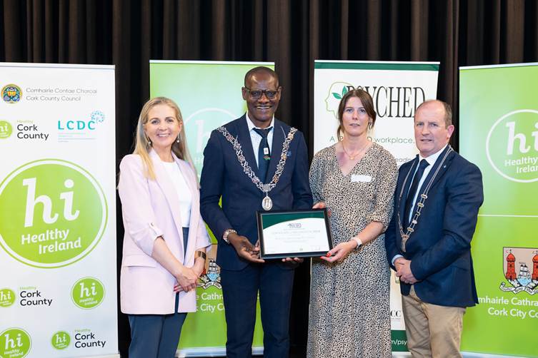 Ailish McDonald accepting PSYCHED recognition on behalf of the HSE Cork North Community Work Department